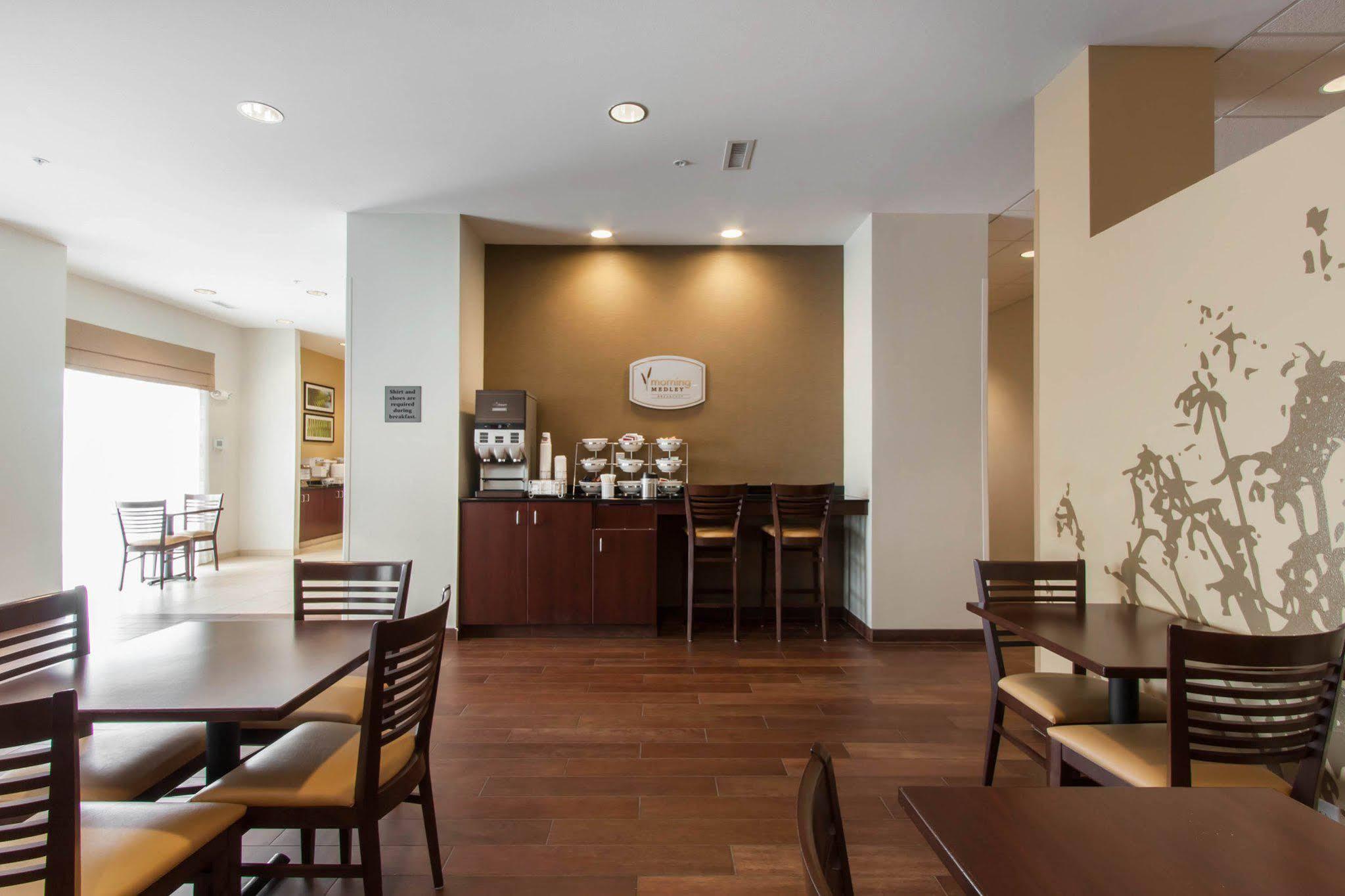 Sleep Inn & Suites Fargo Medical Center Bagian luar foto