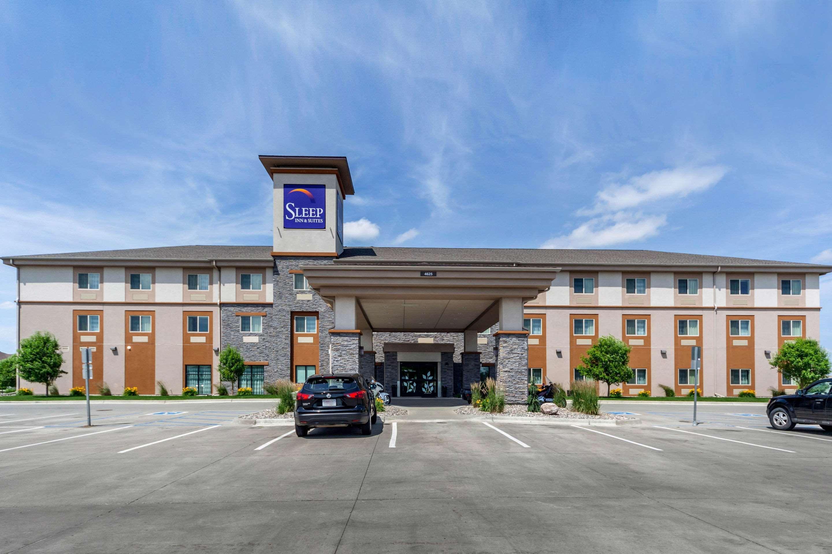 Sleep Inn & Suites Fargo Medical Center Bagian luar foto