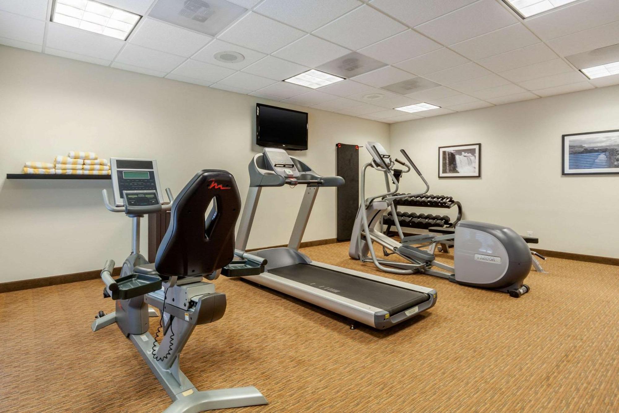 Sleep Inn & Suites Fargo Medical Center Bagian luar foto