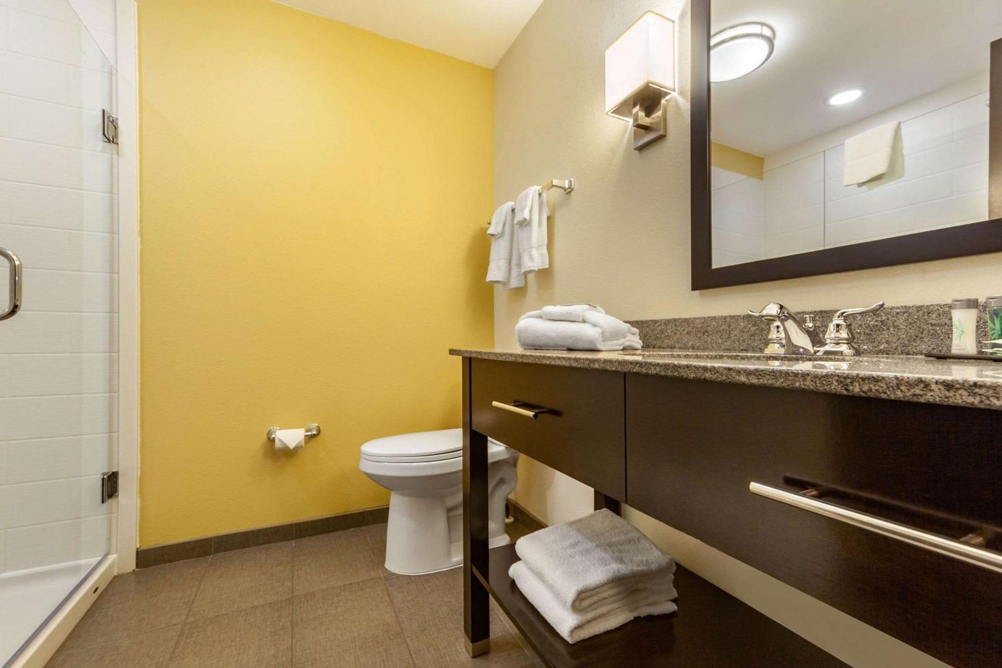 Sleep Inn & Suites Fargo Medical Center Bagian luar foto